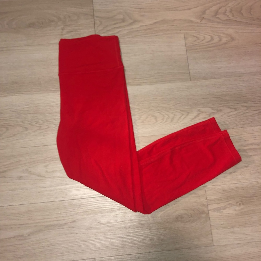 NEVER WORN vibrant red Athleta Leggings